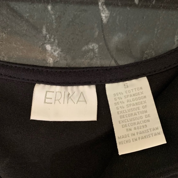 💥NWT💥 Tunic Top with Gold Embroidery and Beads - Picture 4 of 8